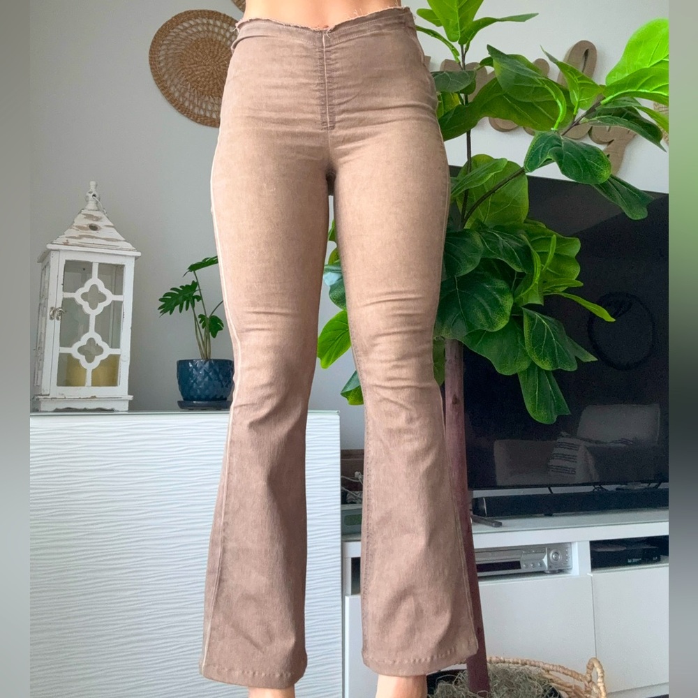 BDG High Waisted Brown Jeans